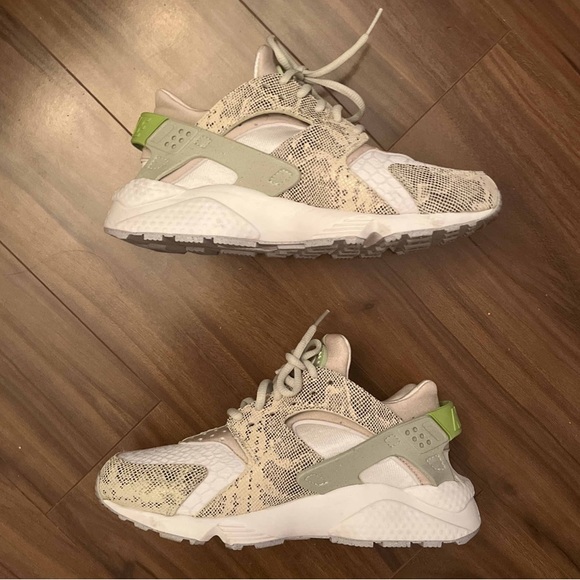 Nike Air Huarache Green Snake - Picture 3 of 14